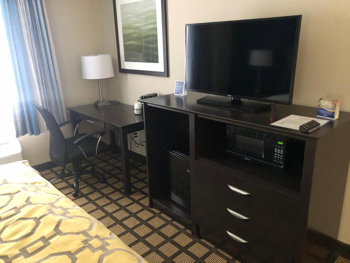 מלון Baymont By Wyndham Latham Albany Airport מראה חיצוני תמונה